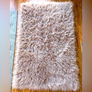 Nicole Miller faux fur rug